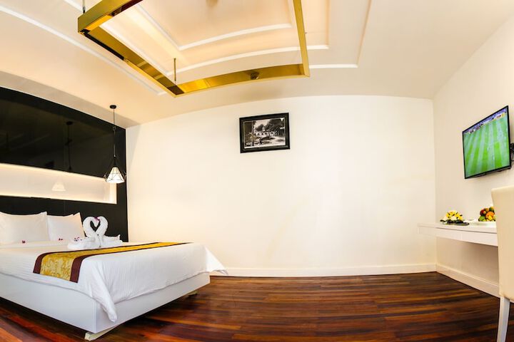 Room 13 of 46