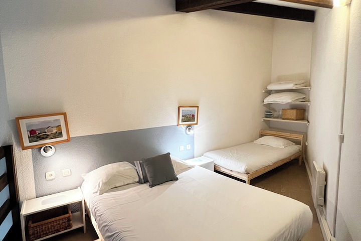 Room 68 of 141