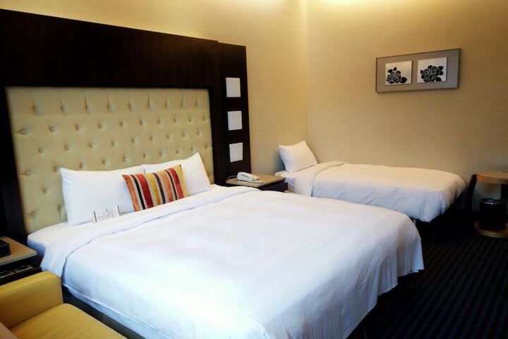 Room 7 of 52