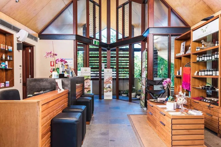 Dining 21 of 27