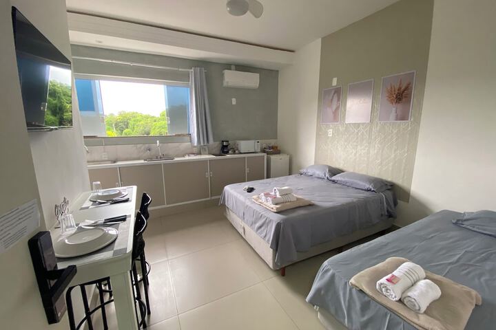 Room 27 of 33