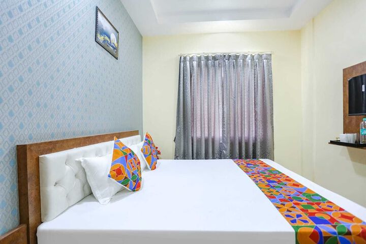 Room 13 of 29