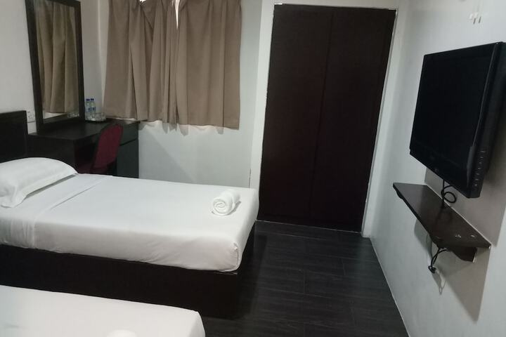 Room 14 of 75