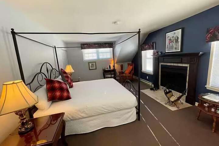 Room 13 of 50