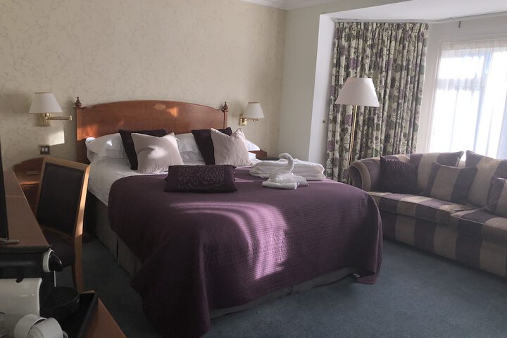 Room 2 of 88