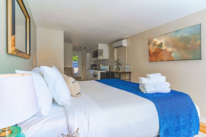 Room 9 of 175
