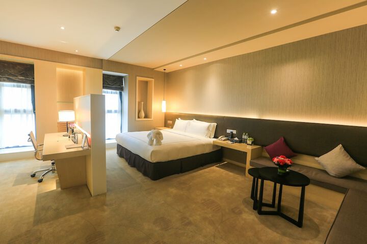Room 9 of 57