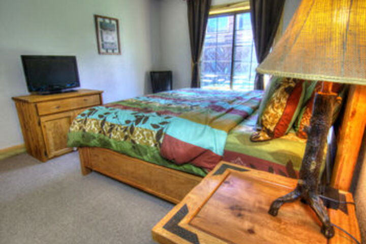 Room 15 of 40