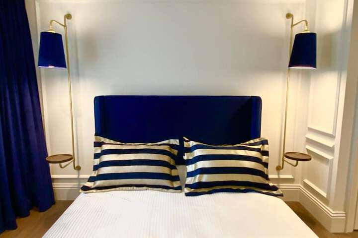 Room 14 of 28
