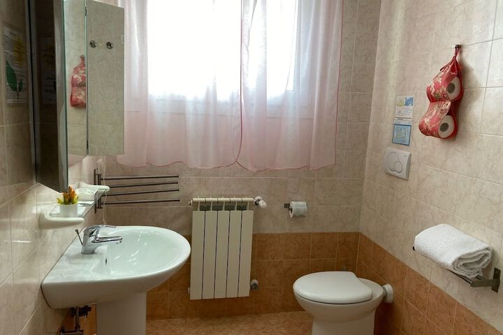 Room 47 of 170