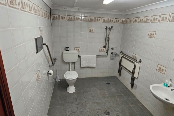 Room 26 of 48