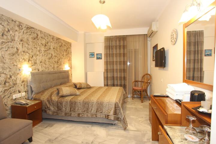 Room 15 of 85