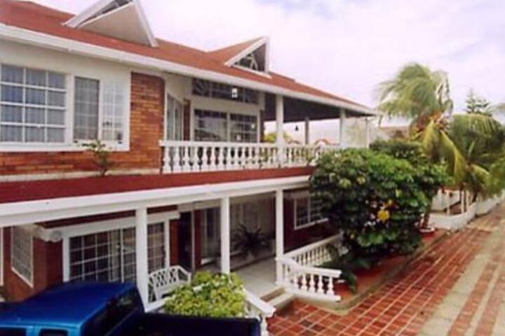 Hotel 4 of 11