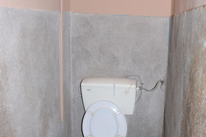 Room 10 of 14