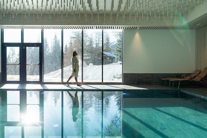 Pool 65 of 111