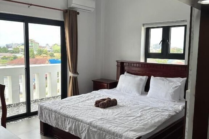 Room 4 of 55