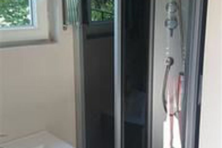 Room 3 of 22