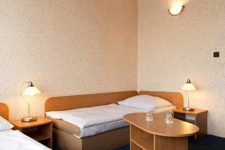 Room 9 of 9
