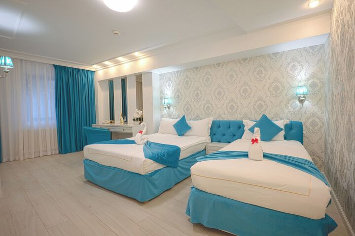 Room 30 of 108