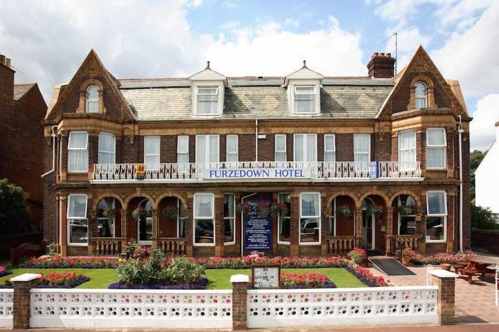 Hotel 79 of 93