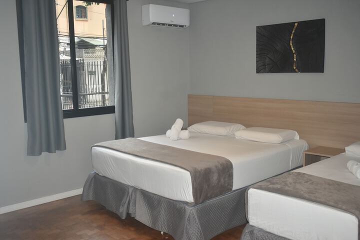 Room 4 of 33
