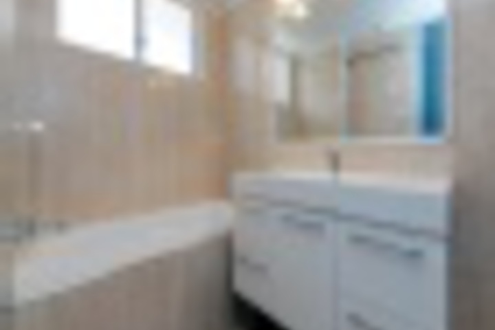 Room 195 of 216