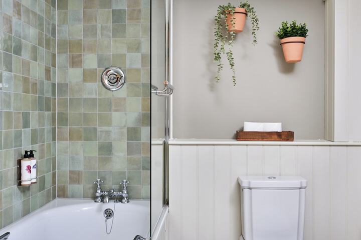 Bath Interior