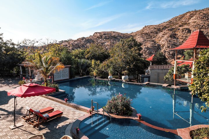 Pool 25 of 67