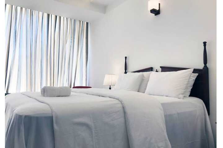 Room 21 of 170