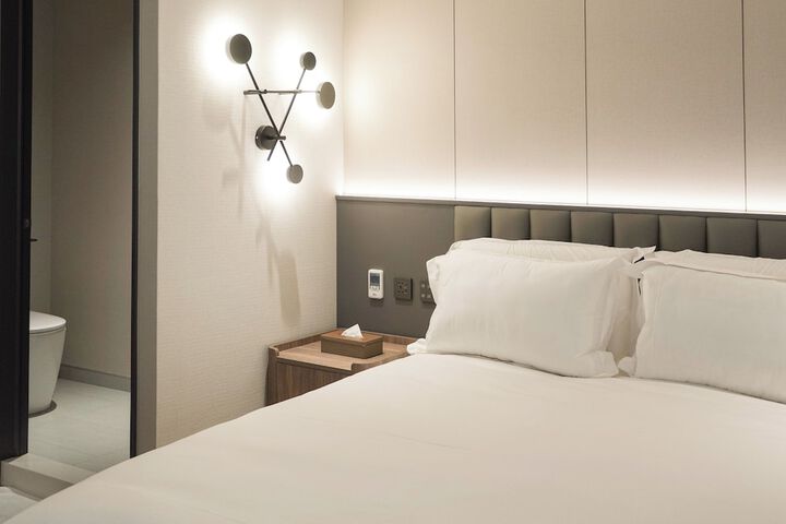 Room 40 of 83