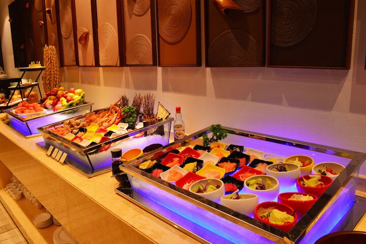Dining 7 of 7