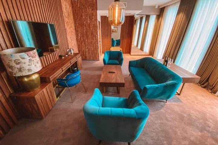 Room 26 of 55