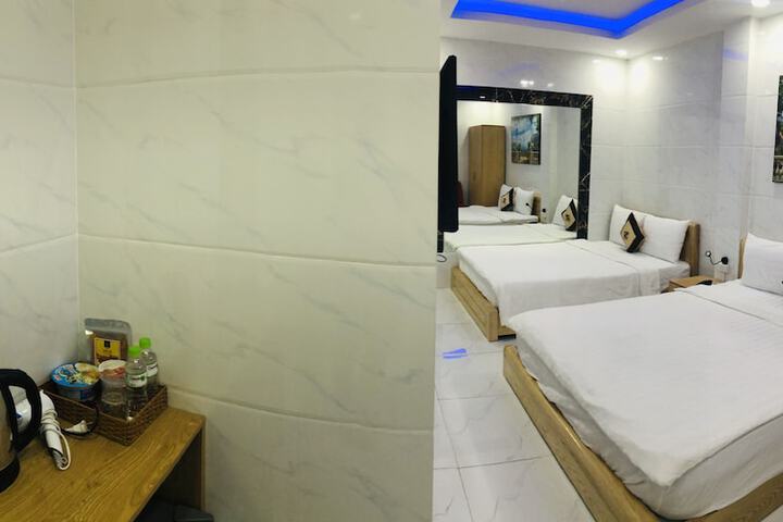 Room 4 of 31