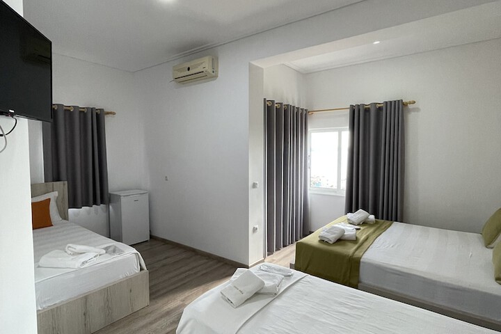 Room 16 of 111
