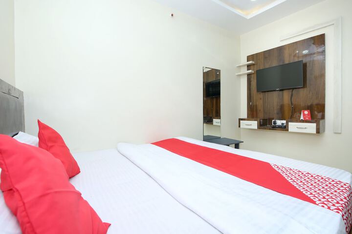 Room 157 of 407