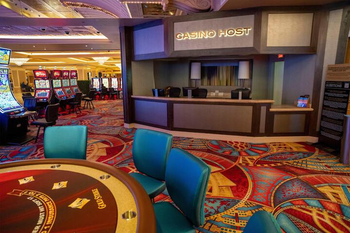 Entertainment 63 of 97