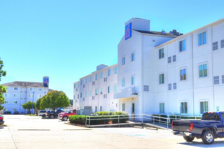 Hotel 16 of 29