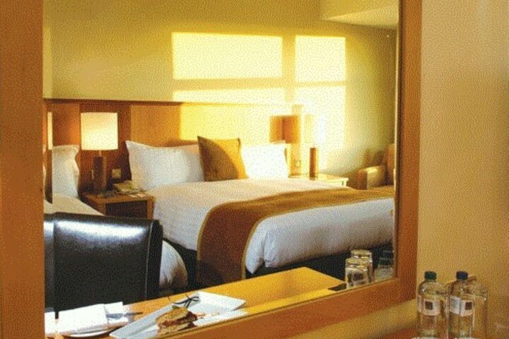 Room 15 of 59