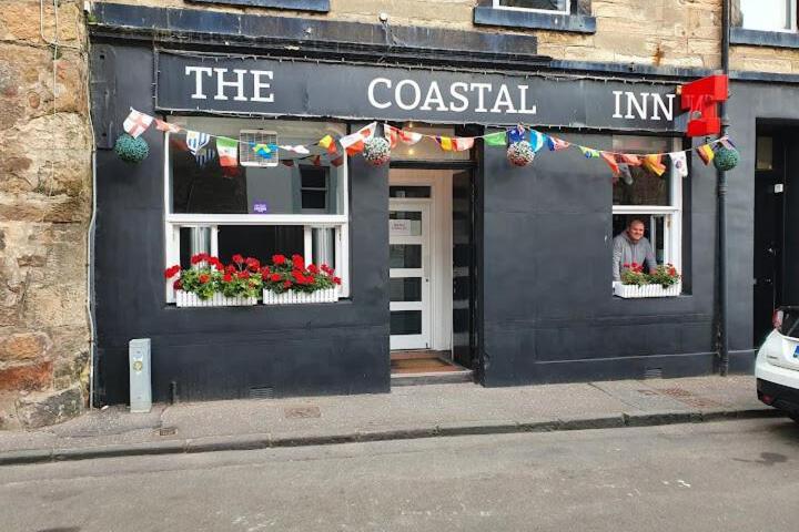 THE COASTAL INN ACCOMMODATIONs