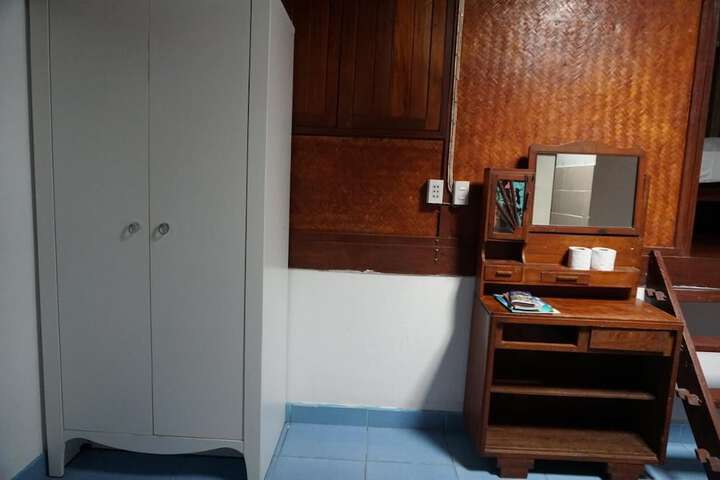 Room 27 of 54