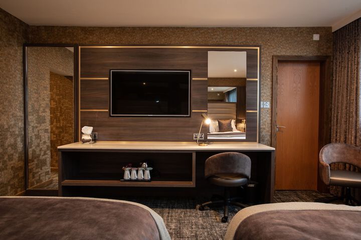 Room 17 of 54