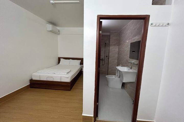Room 3 of 17