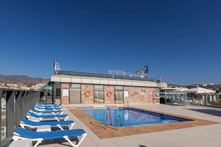 Pool 54 of 69
