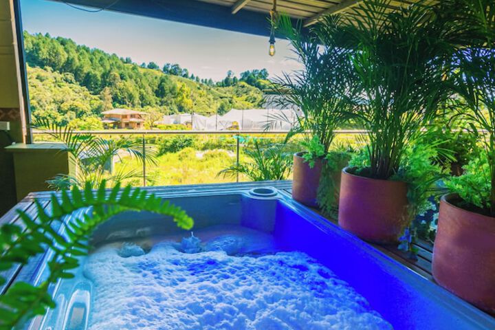Spa 52 of 101