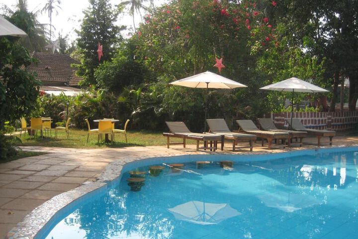 Hotel Pool