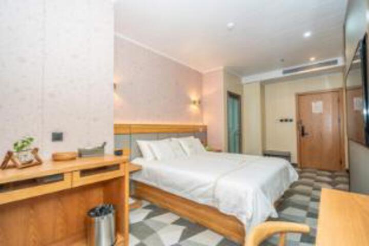 Room 21 of 23