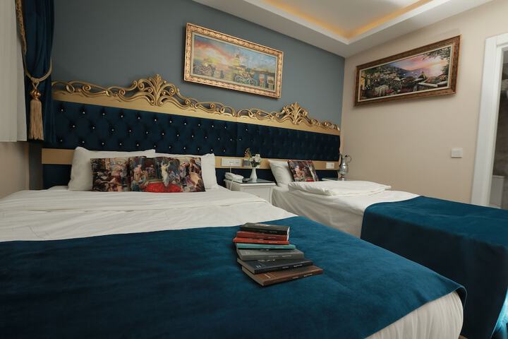 Room 29 of 74