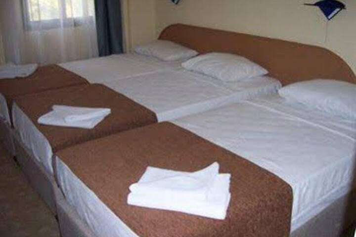 Hotel 4 of 10