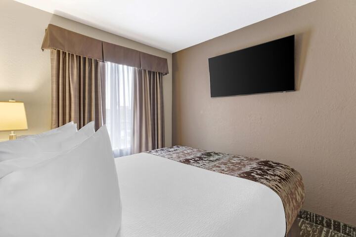 Room 28 of 73