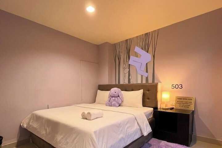 Room 8 of 20